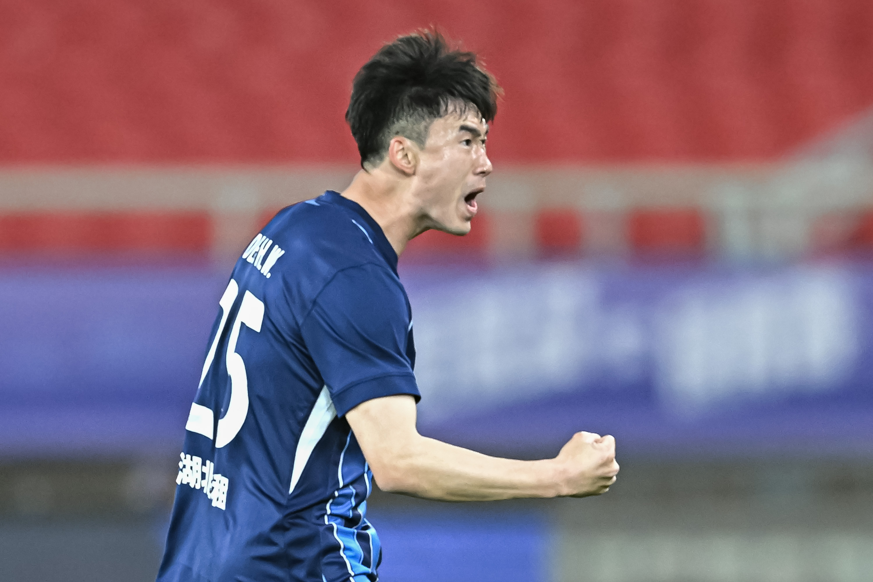 包含中超赛后再迎强敌,武汉三镇遗憾出局,主帅态度——媒体盛赞,资深球员宣示担当的词条 包含中超赛后再迎强敌,武汉三镇遗憾出局,主帅态度——媒体盛赞,资深球员宣示担当的词条