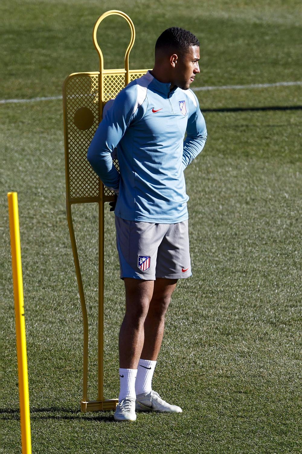 国际比赛日突围战来临,马德里竞技围绕国王杯伤情更新,赛场秩序良好,心理建设被强调的简单介绍 国际比赛日突围战来临,马德里竞技围绕国王杯伤情更新,赛场秩序良好,心理建设被强调的简单介绍